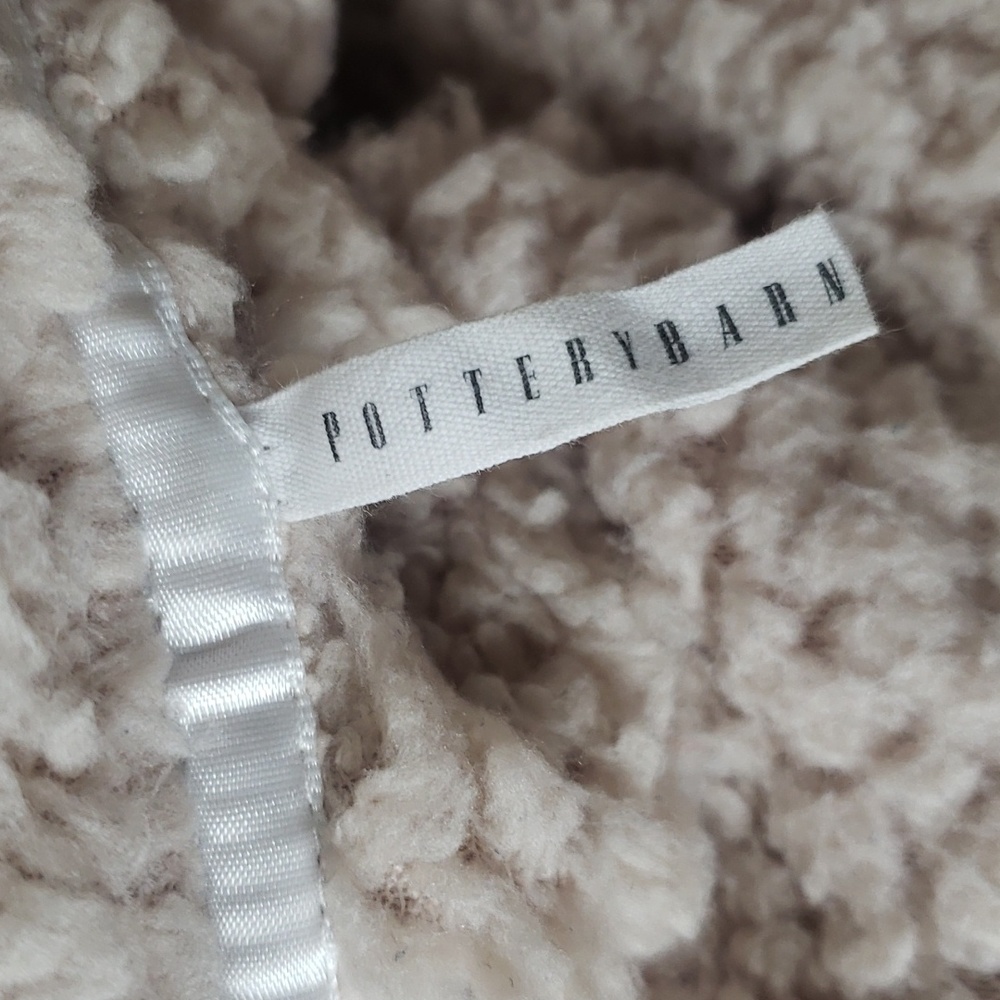 Pottery Barn Teddy Bear Sherpa Fleece Robe Sz L - Picture 6 of 8